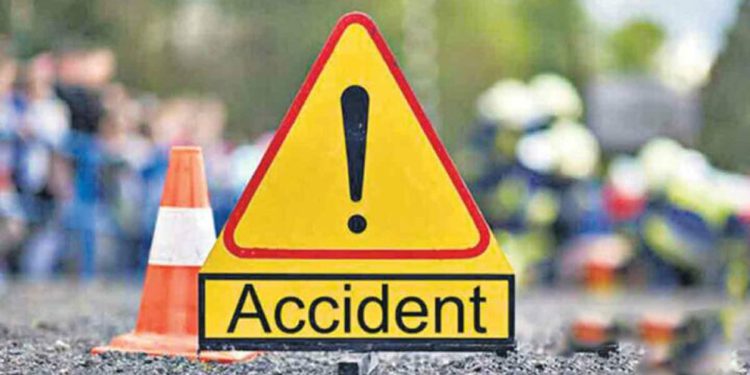 රත්නපුර – කොළඹ ප්රධාන මාර්ගයේ අනතුරකින් 18ක් තුවාල ලබයි